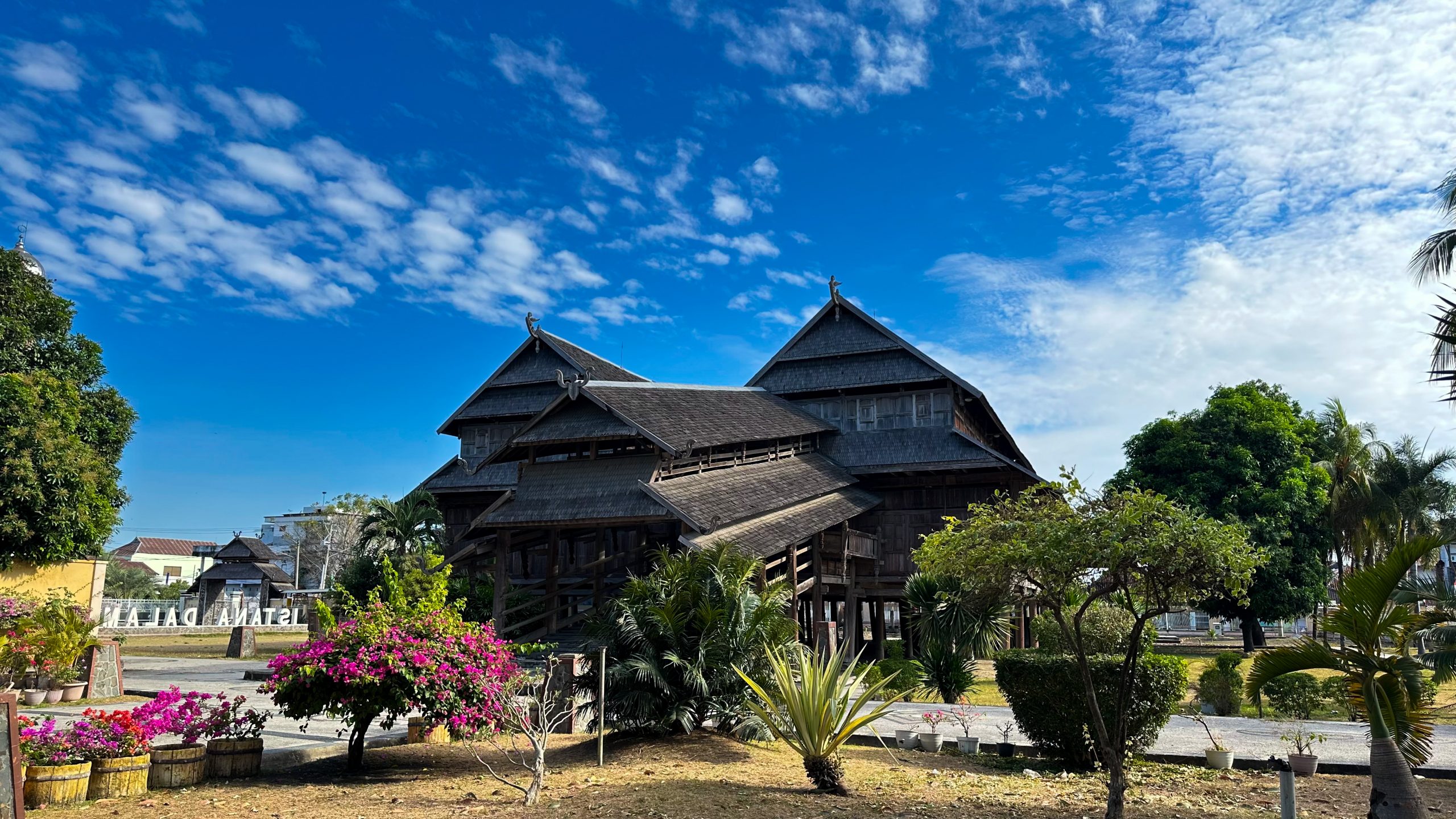 Dalam Loka Palace: Tracing the Glory of the Sumbawa Sultanate through the Largest Stilt House in Asia